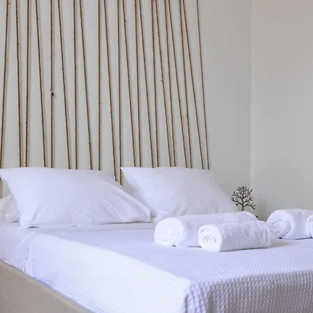 Paraportiani In * Mykonos Town